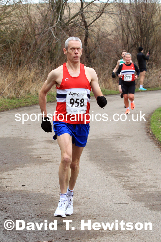 Senior women and veteran women and men over-50s NECAA Road Relay Champs., Hetton Lyons Park, Hetton le Hole, County Durham. Photo: David T. Hewitson/Sports for All Pics